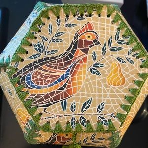 Hexagon leather container with lid